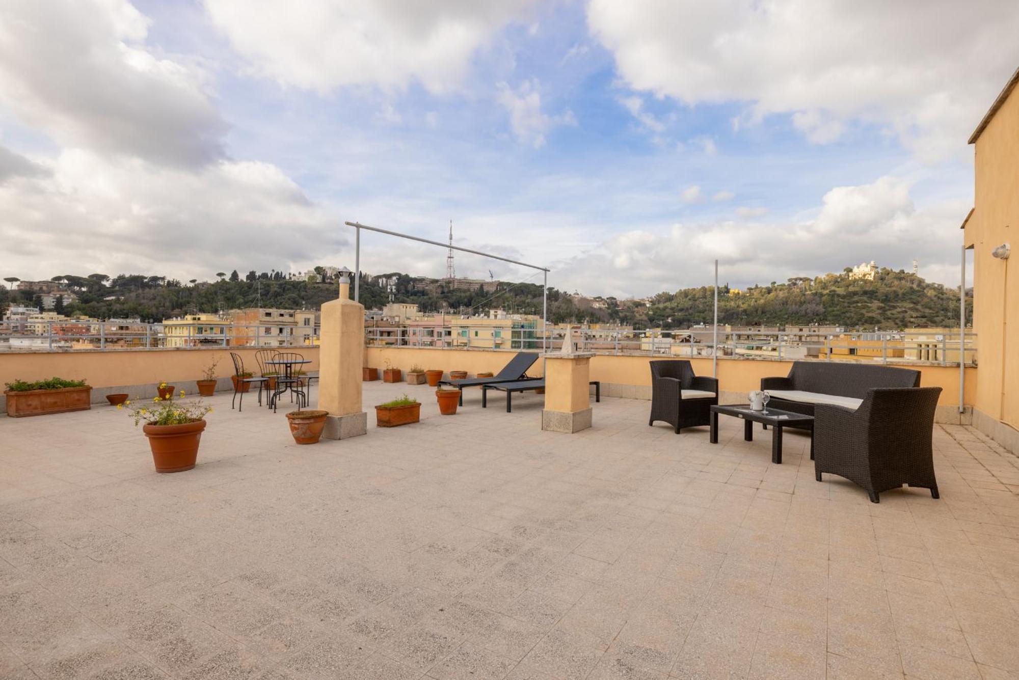 Top Floor Apt With Rooftop Terrace Near St. Peter روما المظهر الخارجي الصورة